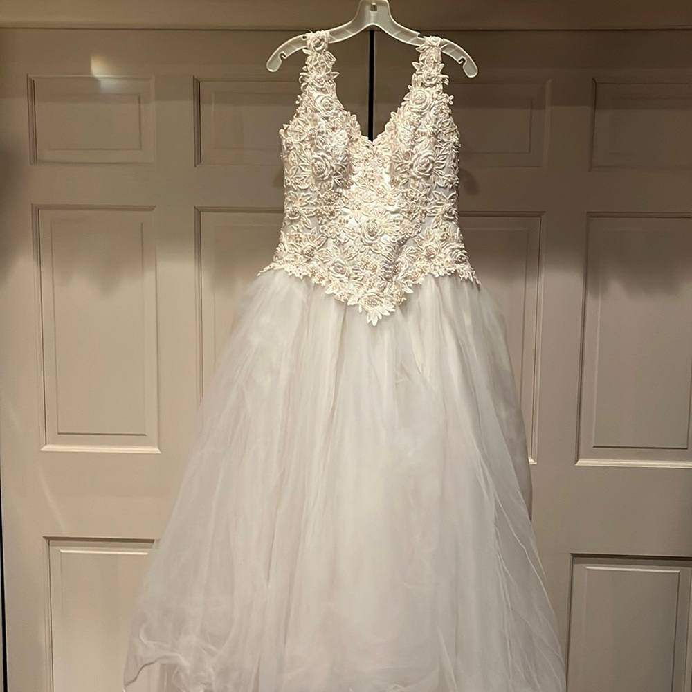 Wedding dress